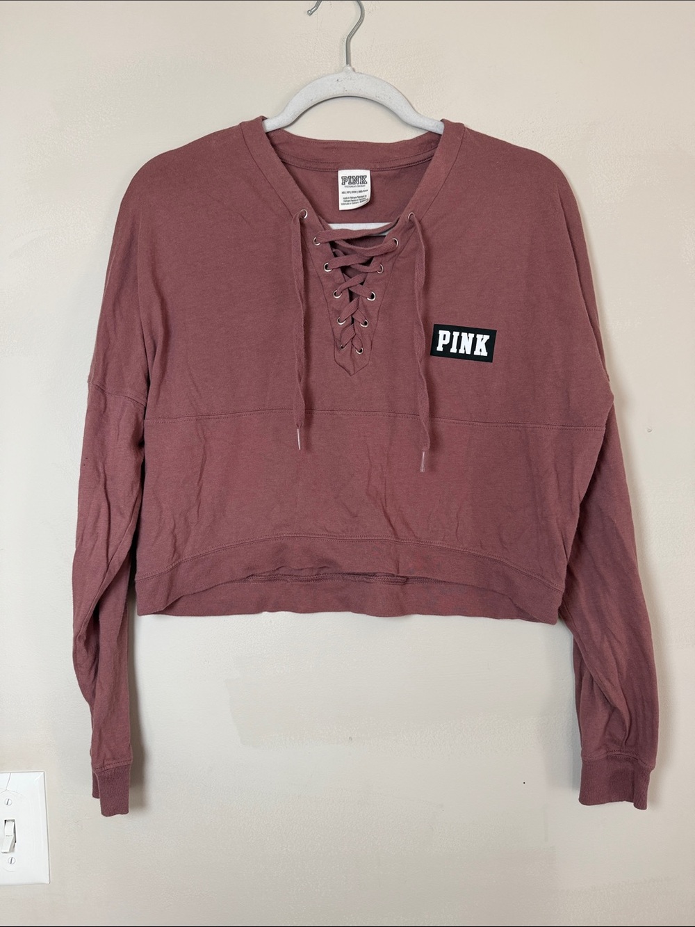 PINK Victoria's Secret Lace-Up Cropped Lightweight Long Sleeve Tee in Mauve. XS